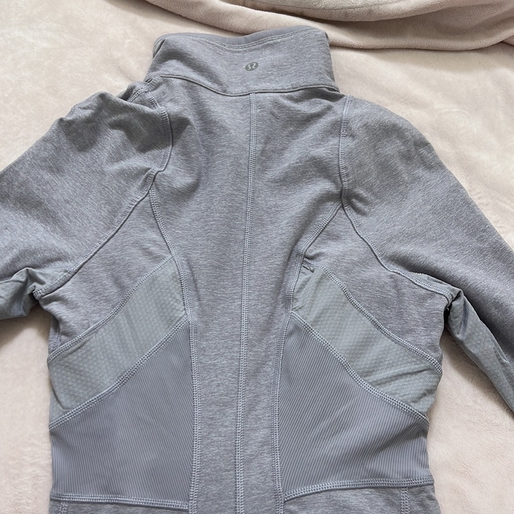 Lululemon Jacket - Picture 4 of 5